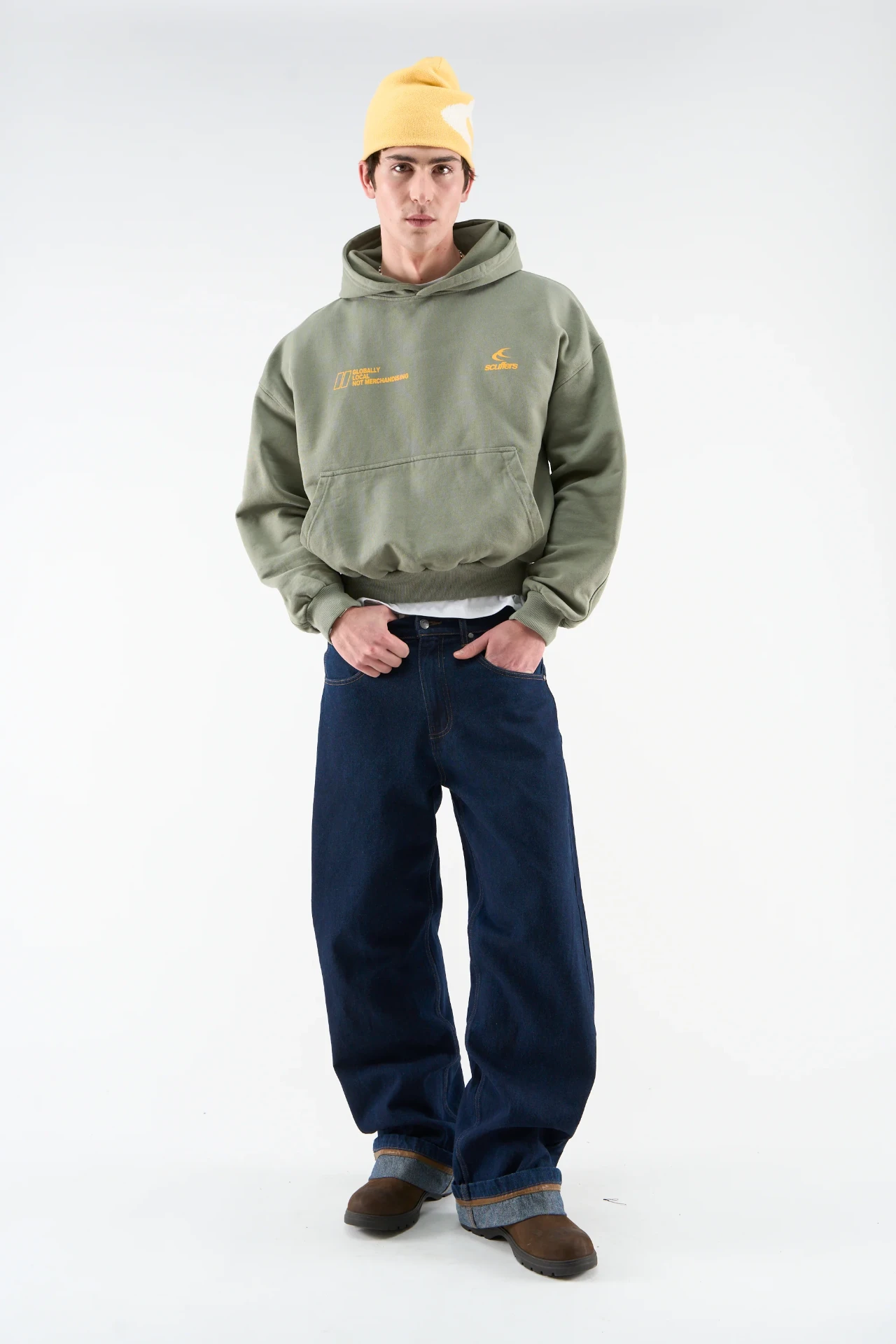 Globally Green Hoodie — vista 3
